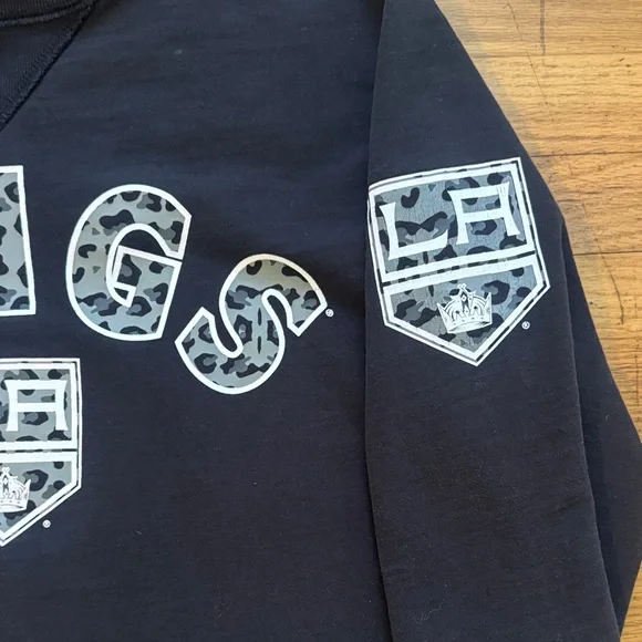 '47 LA Kings Black Kings Sweatshirt - Picture 6 of 7